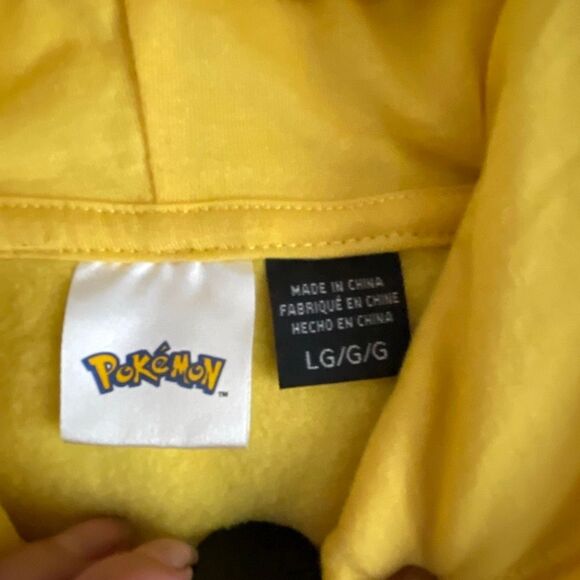 Nearly New! Pokémon Pikachu Yellow Hooded Zip Up Fleece Hoodie - Size Large - Picture 8 of 8